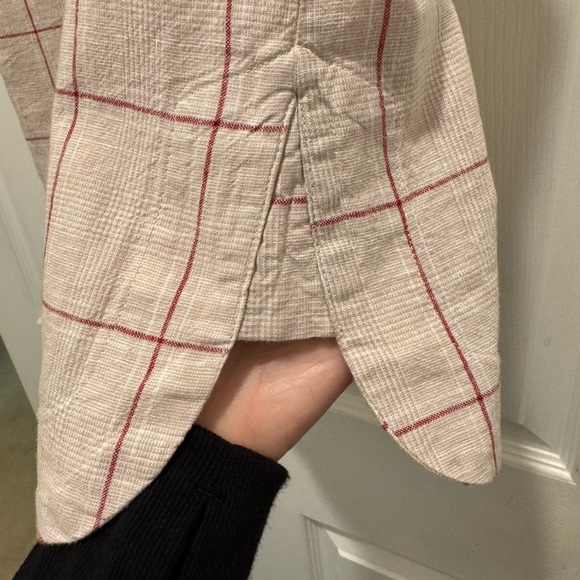 MNG mango Cream and Red Boxy Crop Top - Picture 4 of 13